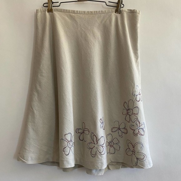 Christopher & Banks Dresses & Skirts - Tan linen skirt embroidered flowers size 10
